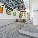 Oyo 90576 St Tama