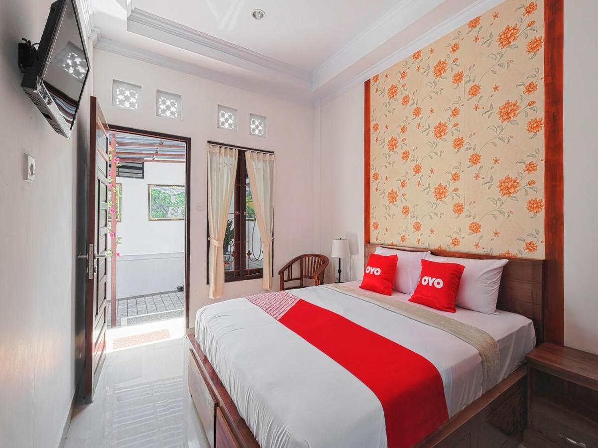 Oyo 90576 St Tama Nusa Dua (Bali)