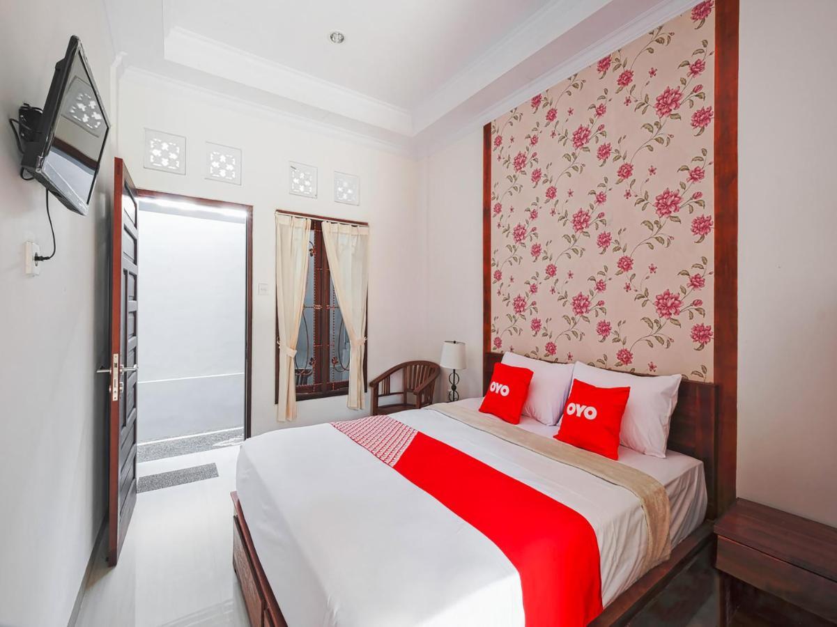 Oyo 90576 St Tama Nusa Dua (Bali)